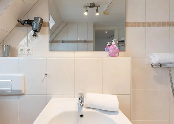 Roemser Stuebchen * Husum (Schleswig-Holstein)